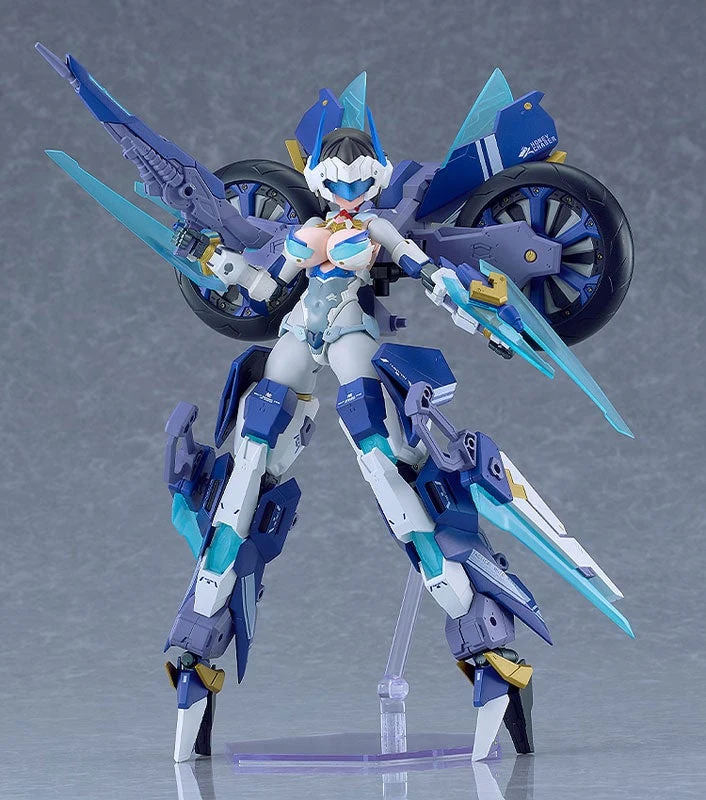 人物を含むセットでのアーマードハリケーン完成見本。バイク単品で再現する場合は対応する人物が別途必要